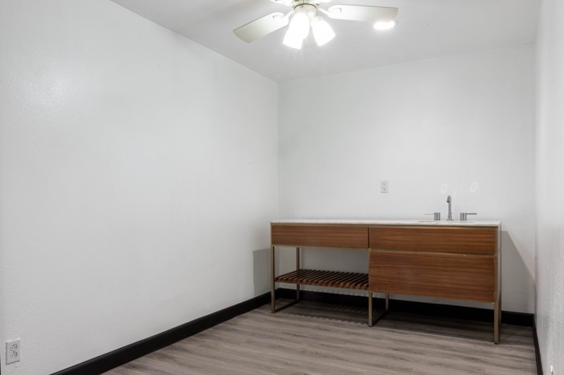 Private suite — lighting and finish